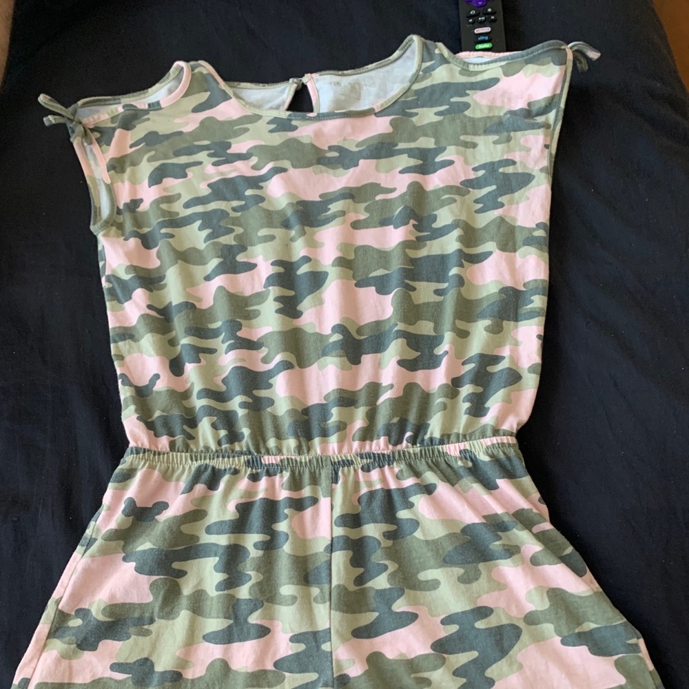 Green and pink .jumpsuit